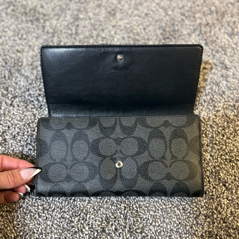 COACH TRIFOLD WALLET IN SIGNATURE CANVAS - Picture 5 of 10